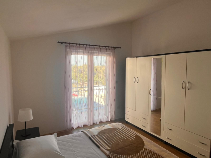 Room 5, Apartment Milat, Seget