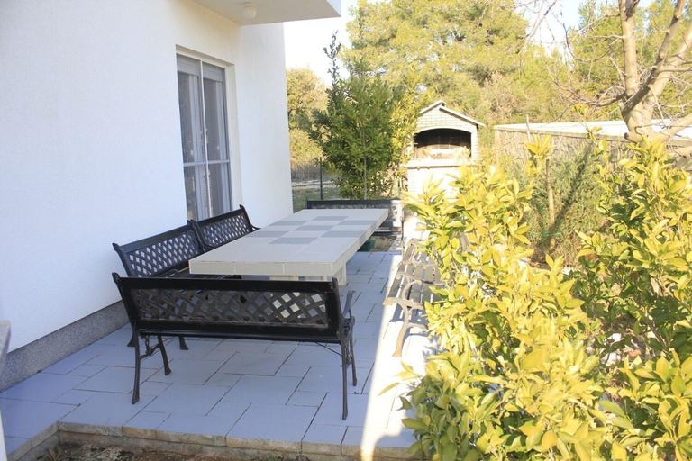 Others 5, Apartments Marin, Biograd na Moru