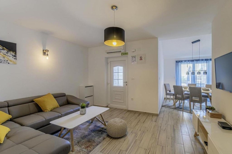 Others 5, House Casa Maja, Brtonigla