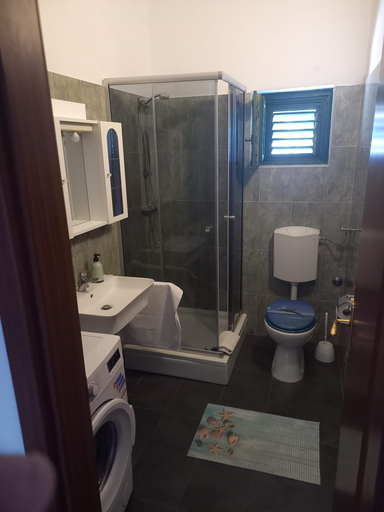 Bathroom 5, Apartment Escape, Pašman