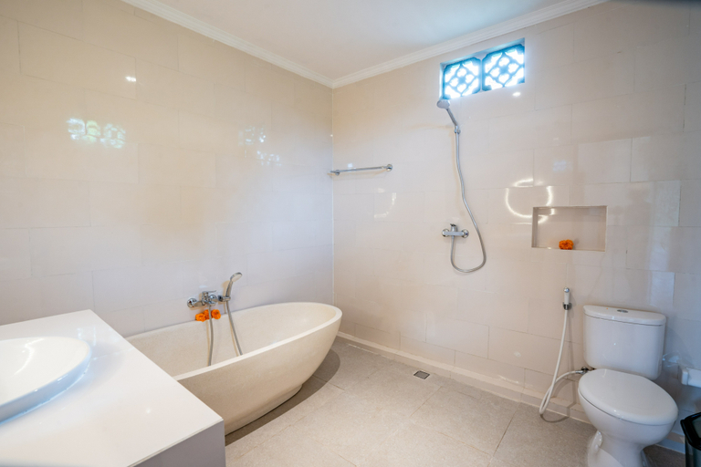 Bathroom 3, Puri Prana Villa, Gianyar