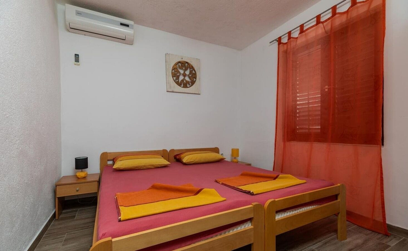 Room 2, Apartments Duro, Omiš