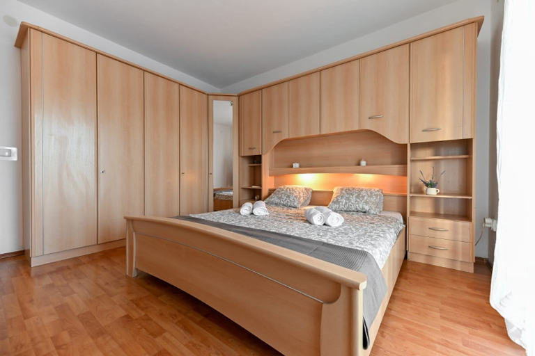 Bedroom 2, Villa Benedicta, Pakoštane