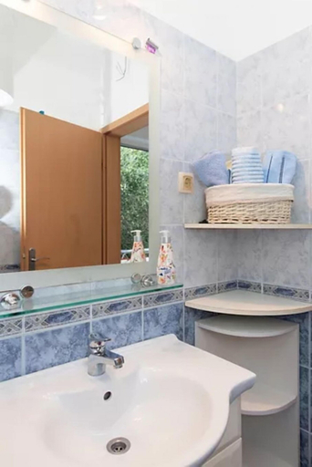 Bathroom 3, Apartment Blue, Podgora