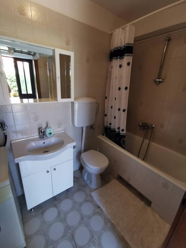 Bathroom, Apartment Vesna, Postira