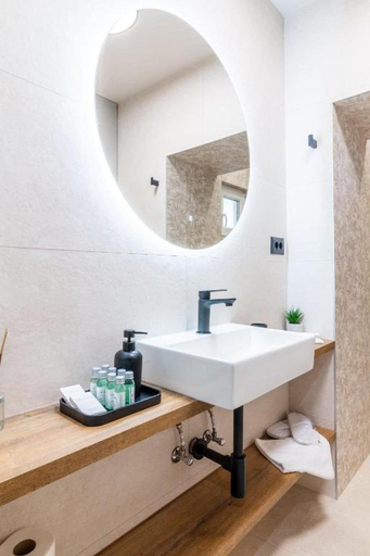Bathroom 4, Apartments Centre In Stone House, Split