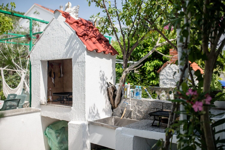 BBQ/picnic area 5, Apartments Mili, Lopar/Supetarska Draga