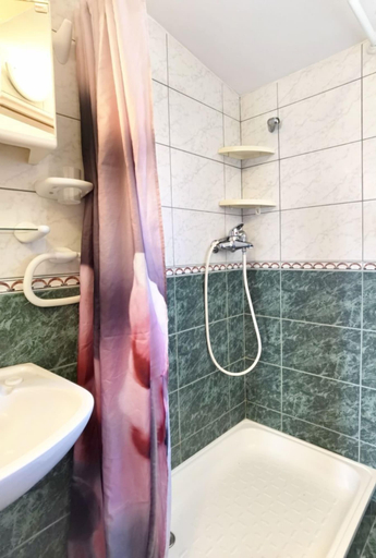 Bathroom 3, Apartments Radic, Rogoznica