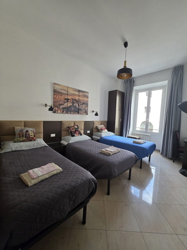 Room 3, Roomz Romestay, Rome