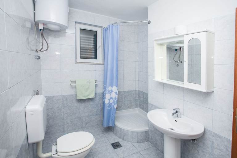 Bathroom 3, Apartments Petar, Dugi Rat