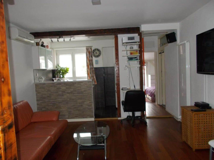 Others 5, Apartment Ive, Zagreb