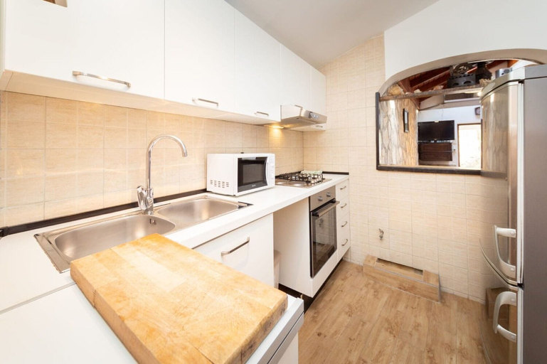 Others 5, House Linker, Vis