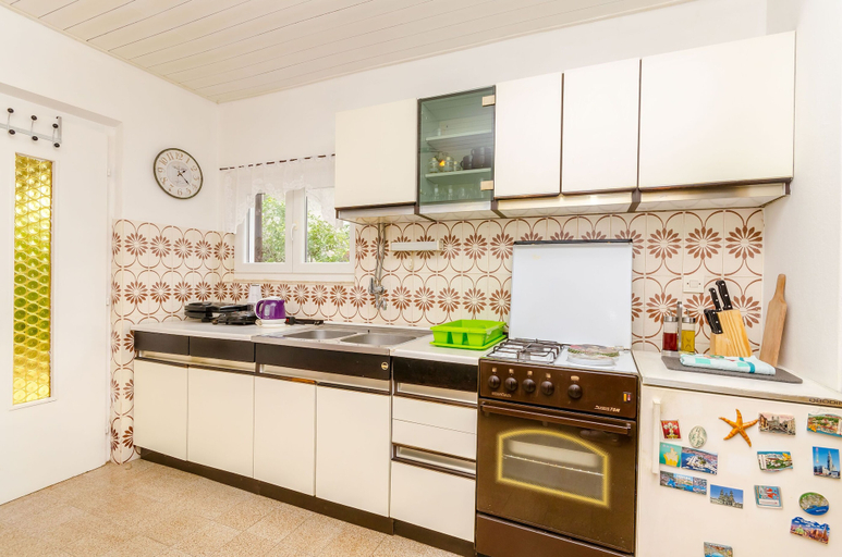 Private kitchen 2, Apartment Lav, Stari Grad