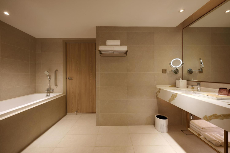 Bathroom 5, Glenmarie Hotel & Golf Resort, Shah Alam