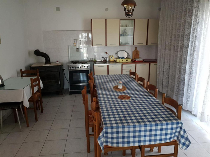 Private kitchen, Apartment Kamen, Split
