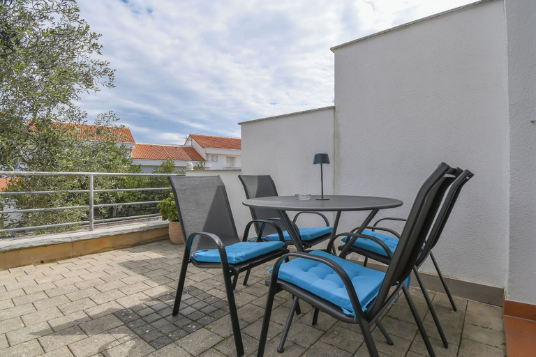 Terrace/patio 2, Apartment Maya, Šolta