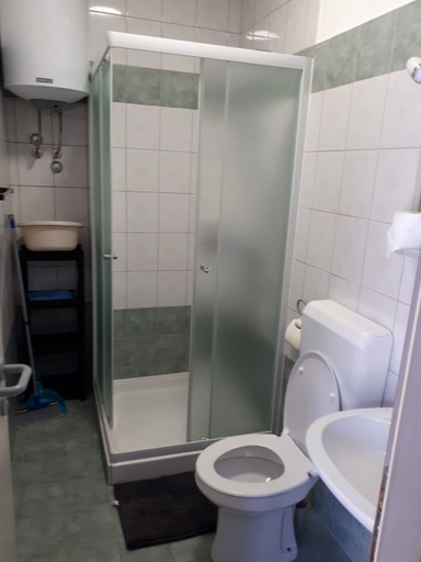 Bathroom 3, Apartments Mari, Nin
