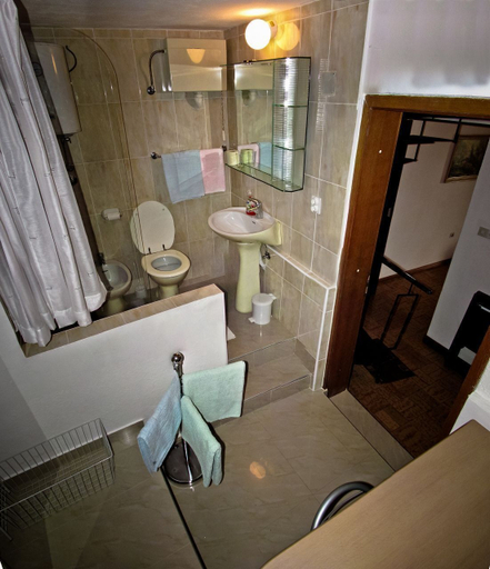 Bathroom 3, Apartment Kate, Okrug