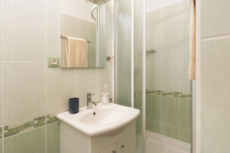 Bathroom 3, Apartments Marietta, Ražanac
