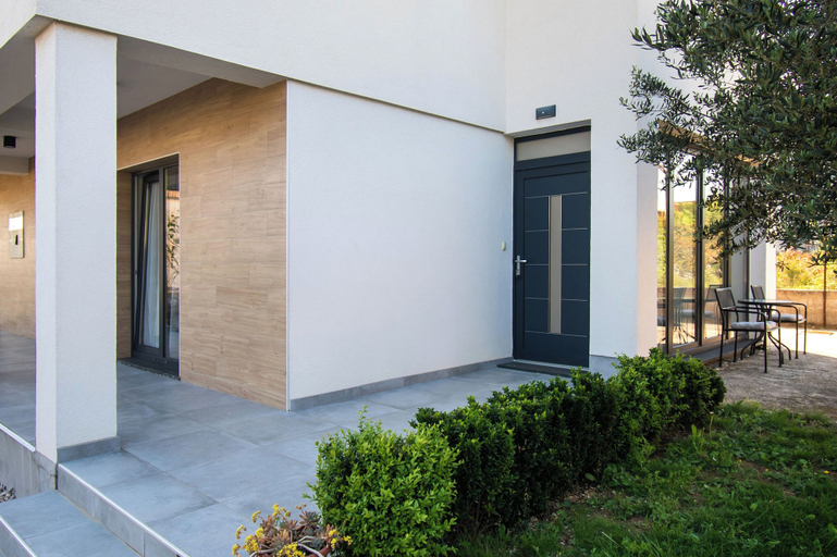 Exterior & Views 2, Apartments Slavica, Vodice