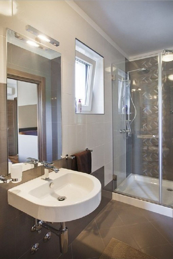 Bathroom 3, Villa Royal Blue, Raša