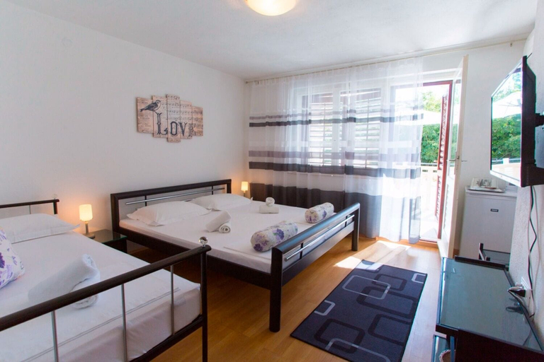 Bedroom 3, Apartments and Rooms Hope, Brela