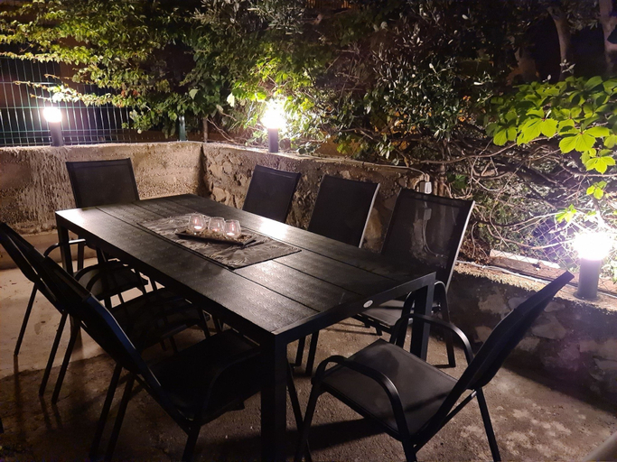 Terrace/patio 2, House Pine Tree, Omiš