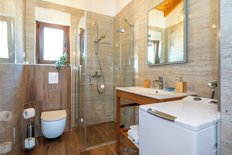 Bathroom 4, Villa Lunis, Vodice