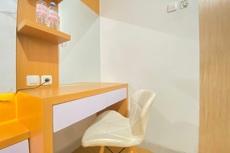 Others 2, Cool Neutral 1BR without Living Room at Apartment The Alton By Travelio, Semarang