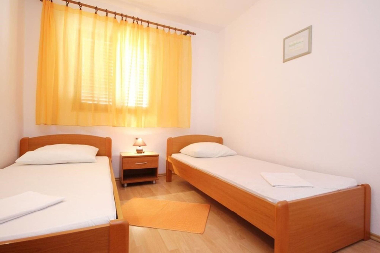 Bedroom 2, Apartments Tonka, Orebić