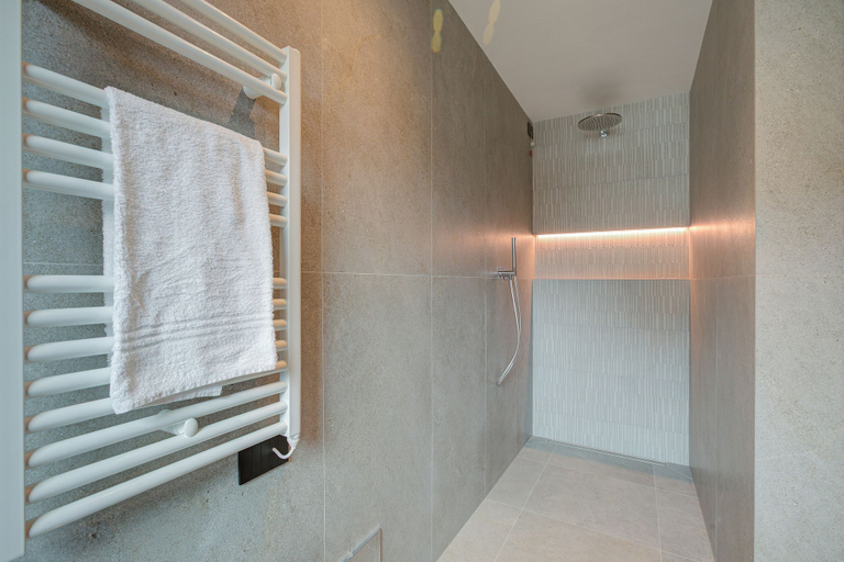 Bathroom 3, Leba House Apartments, Sondrio