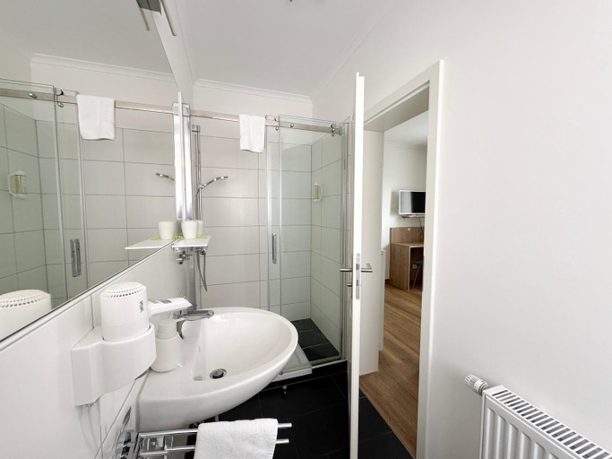 Bathroom 5, Heilotel, Eichsfeld