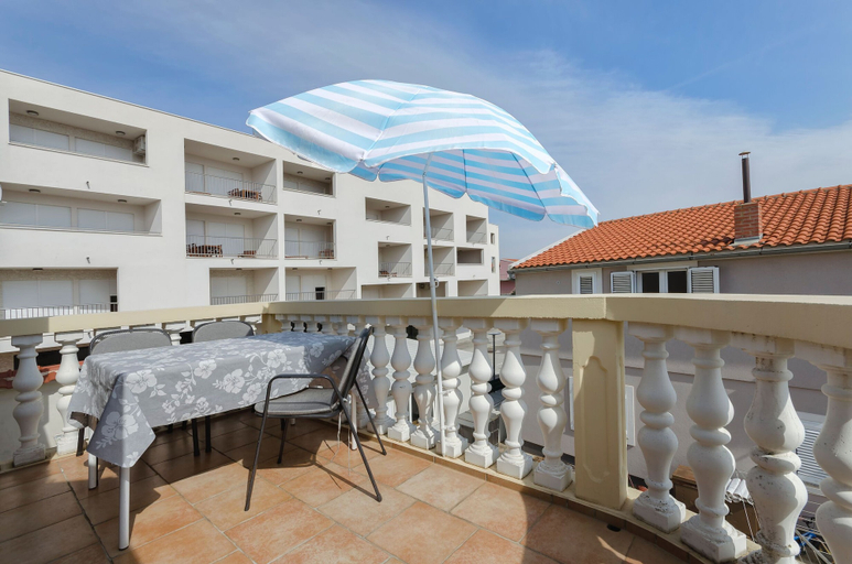 Exterior & Views 2, Apartments Family Idyll, Vodice