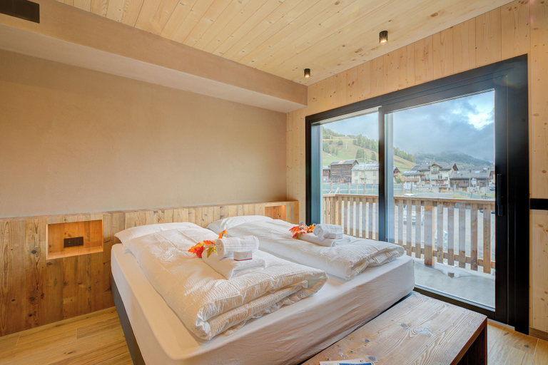 Room 4, Leba House Apartments, Sondrio