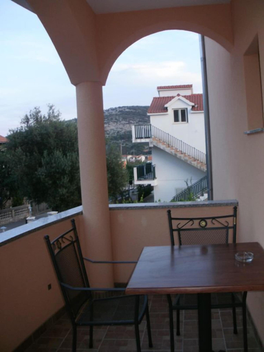 Others 5, Apartments Antonija, Marina