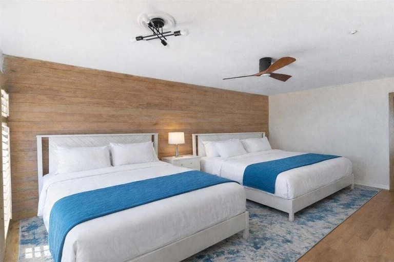 Room 2, The Oyster 5 Bedroom Home, Escambia