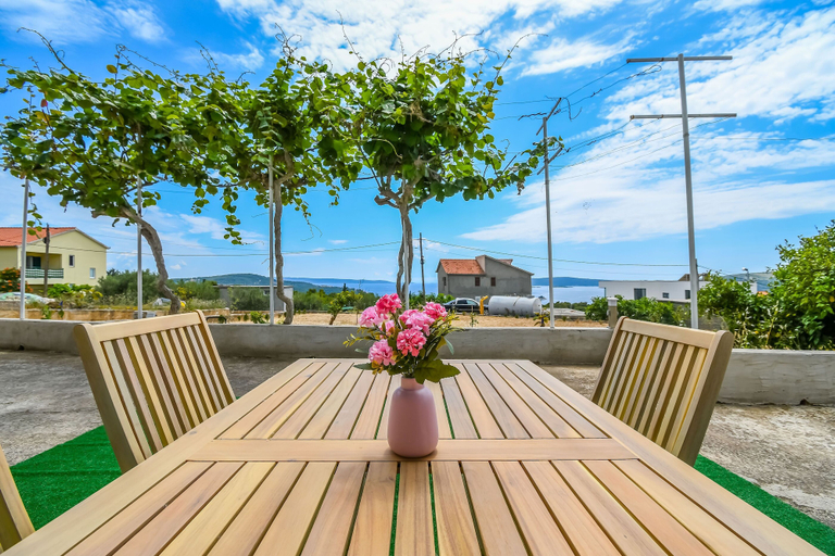 Terrace/patio 3, Apartment Live, Seget