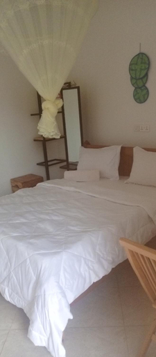 Bedroom 2, Nnalubaale Resort Cottages, Butembe
