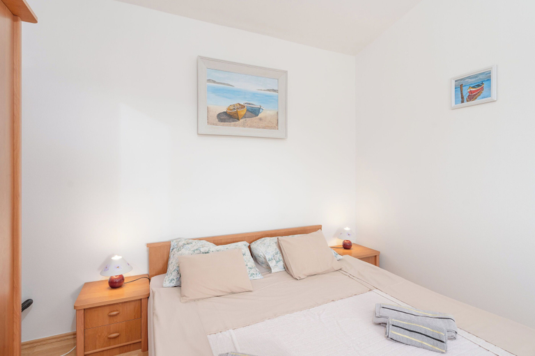 Room 3, Apartment Tihana, Vir
