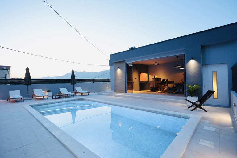 Sport & Beauty 4, Apartment Holiday Home TiA, Split