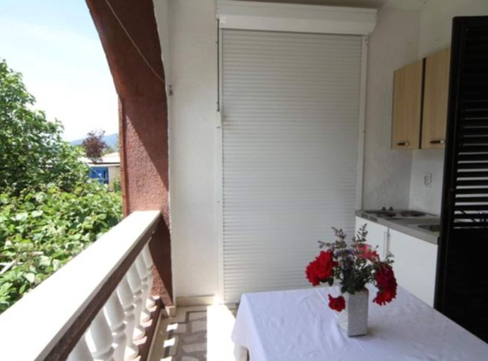 Balcony 4, Apartments Roza