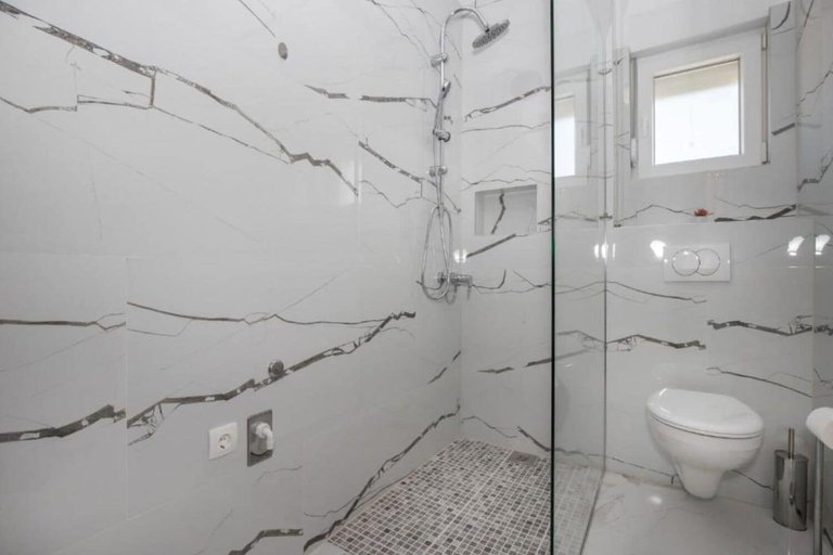 Bathroom 3, Apartments Ivan, Postira