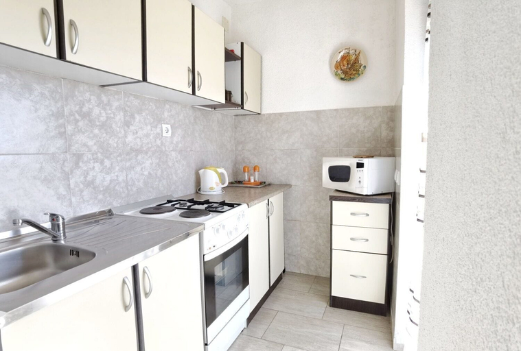 Others 5, Apartments Apartmani Mastelic, Marina