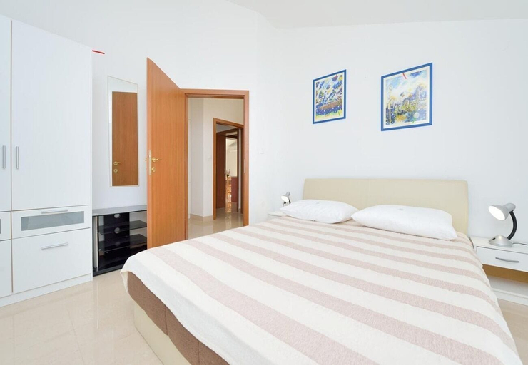 Room 5, Apartments Ljuba, Marina