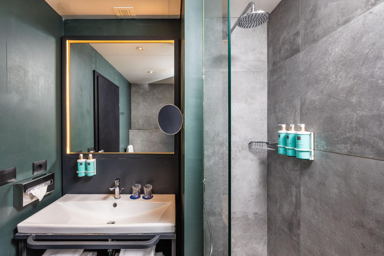 Bathroom 4, Hotel Novotel Genova City, Genova