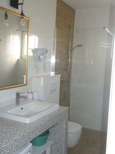 Bathroom 5, Apartments Mateo, Primošten