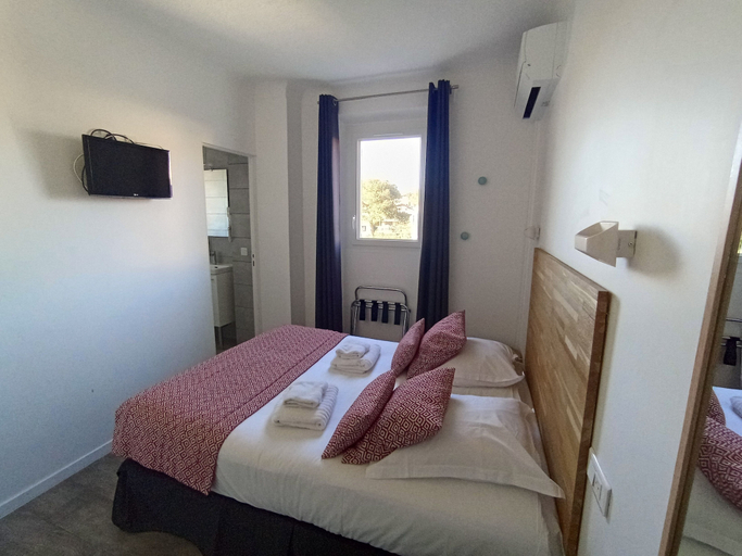Room 2, Hôtel Le Thimothée, Var