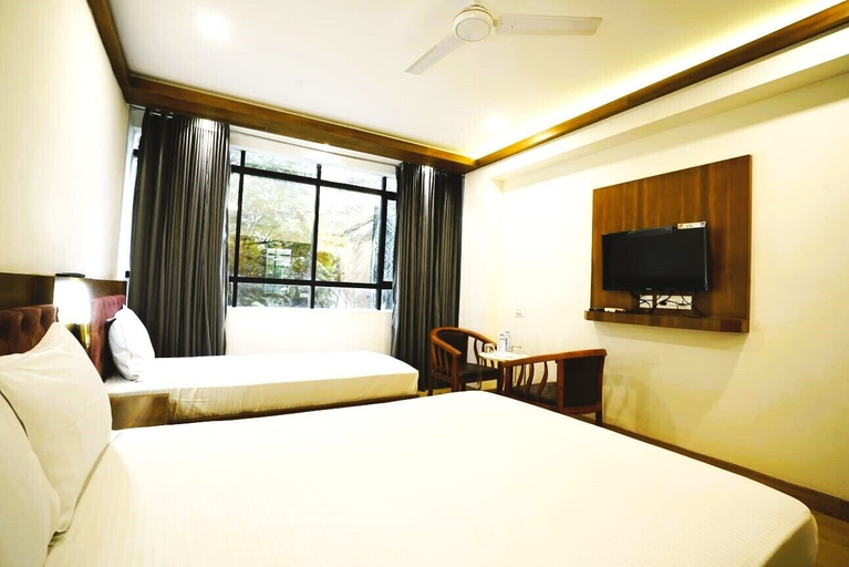 Bedroom 5, Hotel Astro Marine, Ernakulam