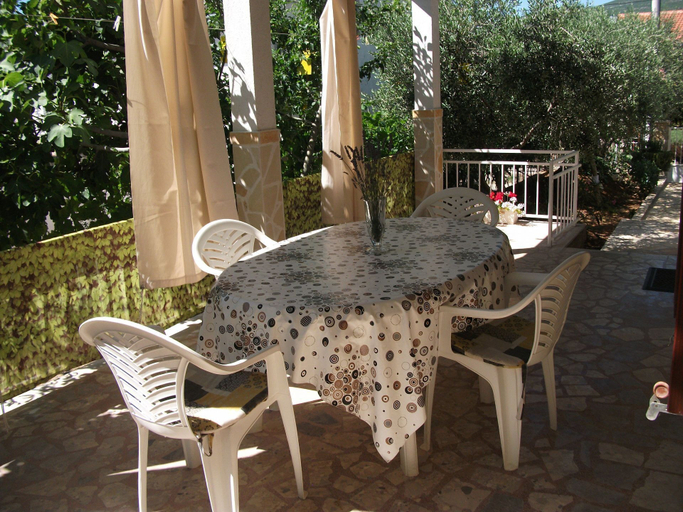 Others 5, Apartment Dusko, Obrovac