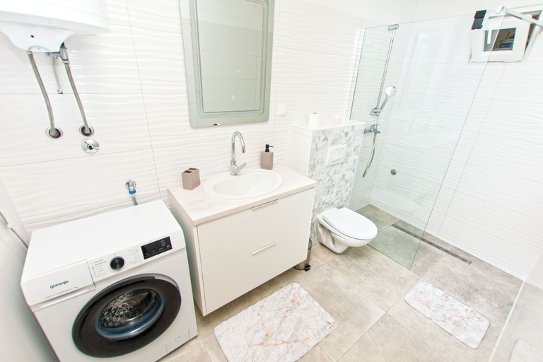 Bathroom 4, Apartments Ines, Biograd na Moru